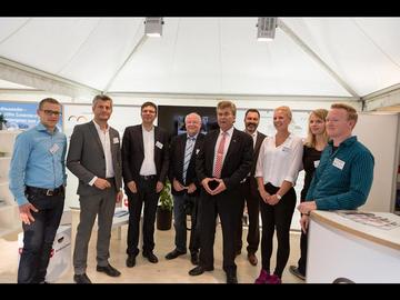 Landtagsvizepräsident Klaus-Peter Bachmann (MdL) besucht das Team Museum Friedland und dankt den Helfern für die Unterstüzung