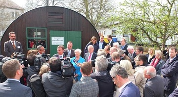 Museum Friedland: Interviews vor der Nissenhütte